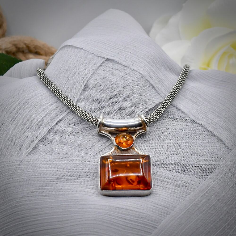 Vintage Gdańsk Polish Baltic Amber Pendant Necklace 925 Ster. Italian Mesh 31g